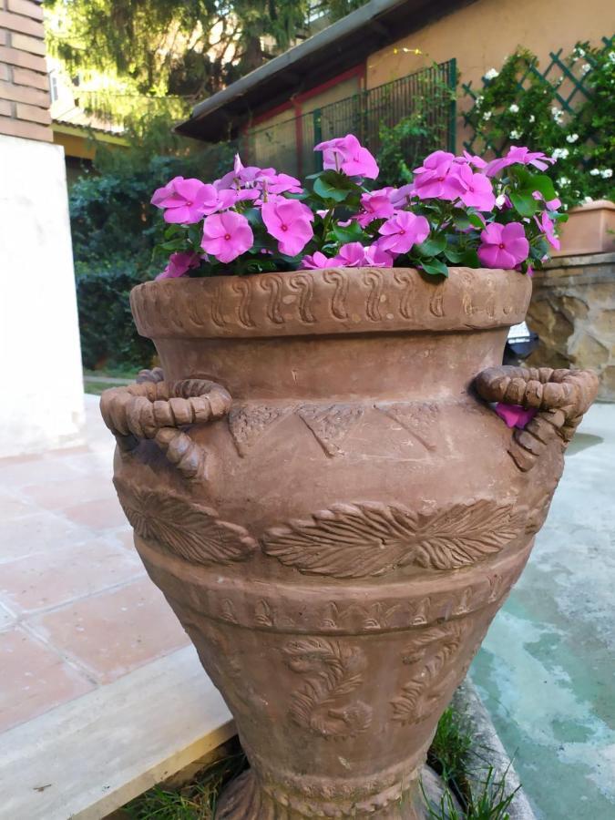 Angolo Sul Giardino Rome Exterior photo